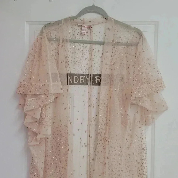 Victoria’s Secret Beige Glitter Star Robe - Picture 4 of 13